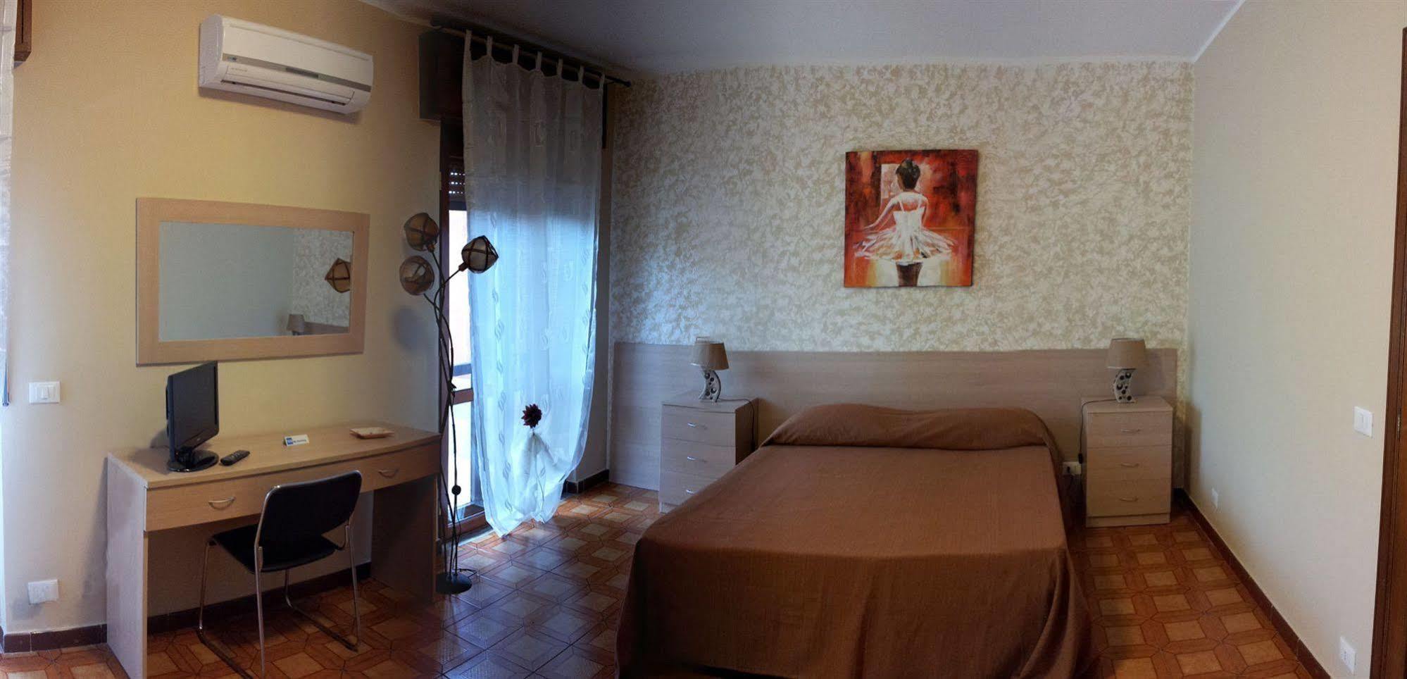 Cassiodoro Rooms Affittacamere Catanzaro Exteriör bild